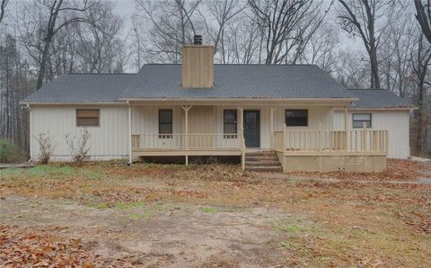 5520 HEARN Road Ellenwood GA 30294