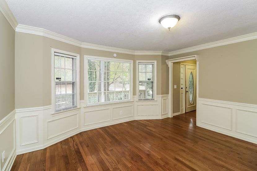 1960 McEachern Manor Drive SW