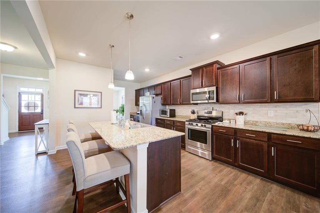 399 Maple Brook Drive, Dawsonville, Georgia image 6