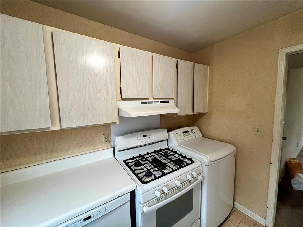 5693 Kingsport Drive 2