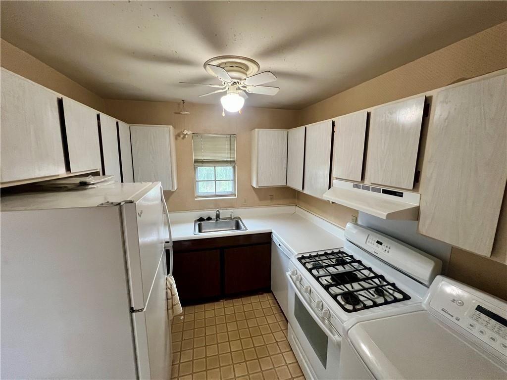 5693 Kingsport Drive 2