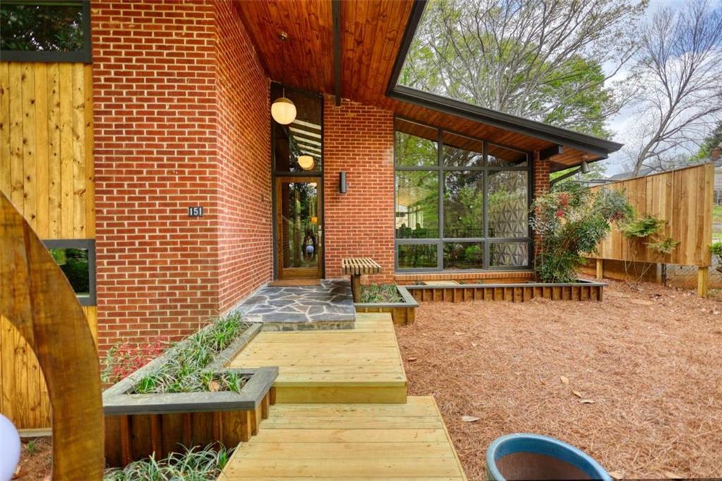 151 Rockmart Dr SW