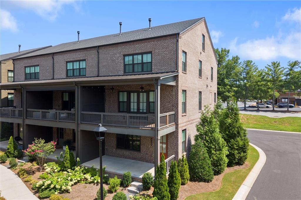 6460 Cortland Walk