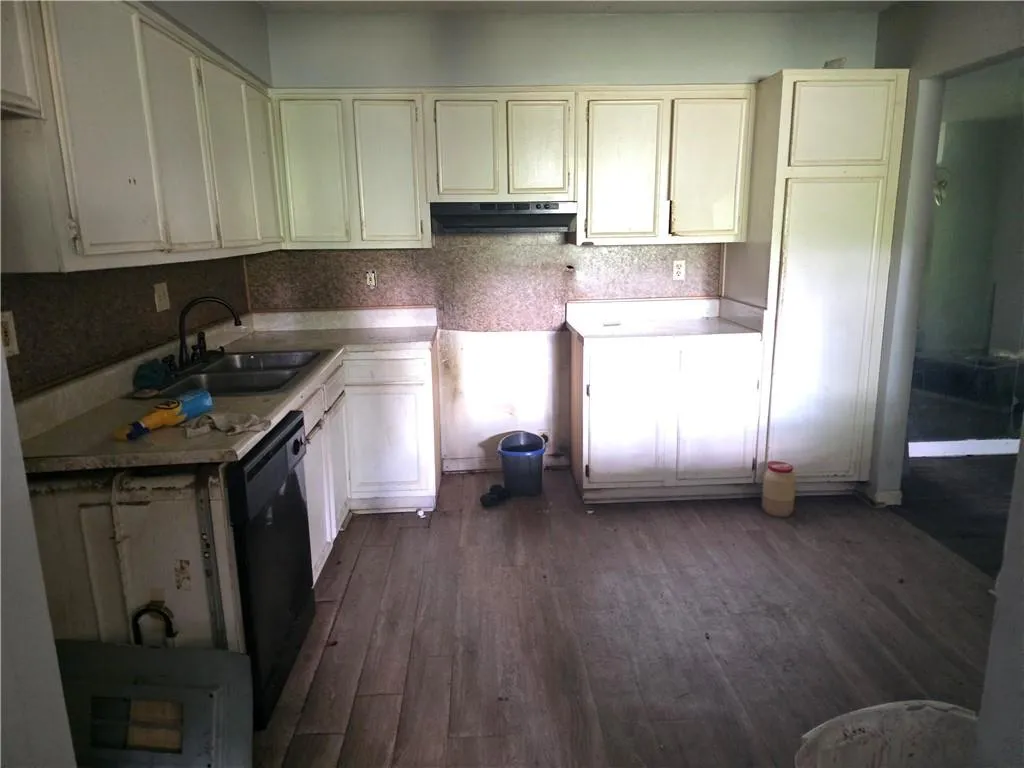 College Park, Georgia 30349, United States, 3 Bedrooms Bedrooms, ,2 BathroomsBathrooms,Residential,Active,121420