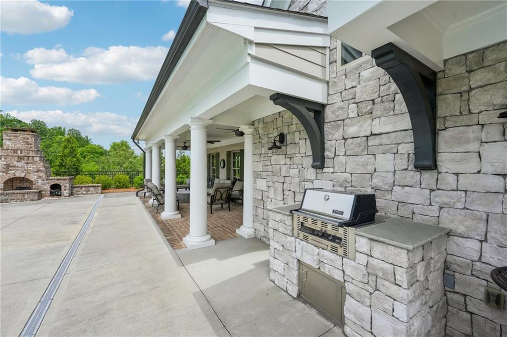 5695 Overlook Station Drive, Suwanee, Georgia image 40