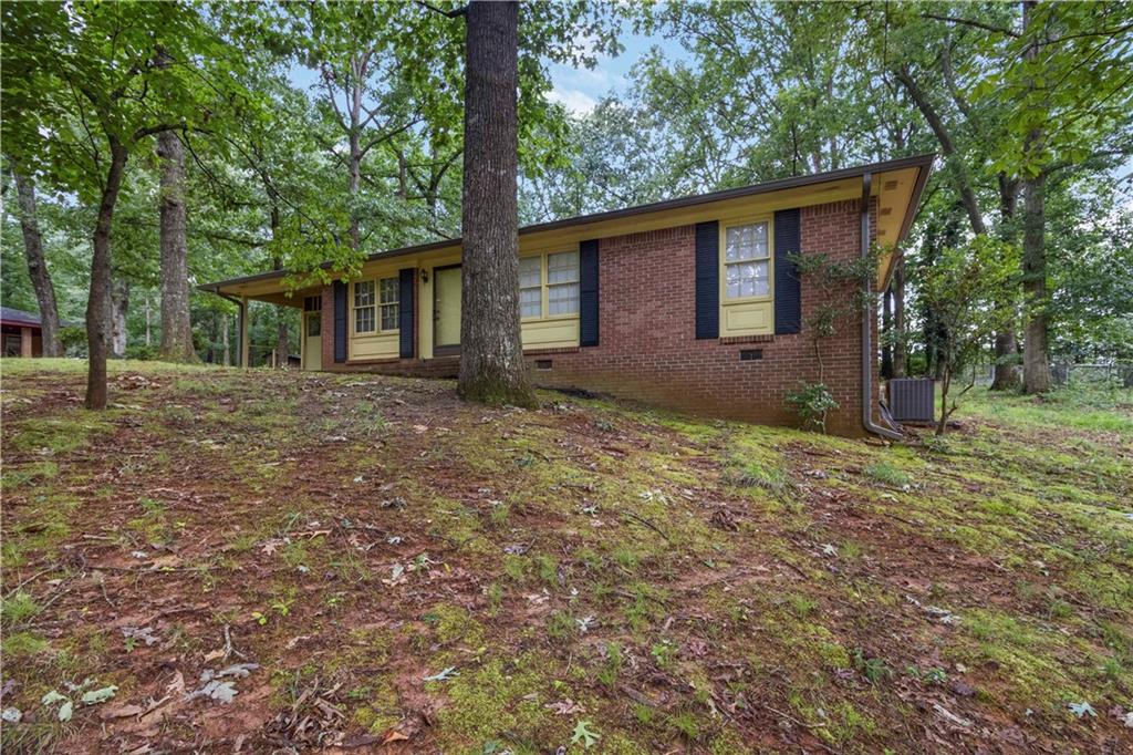 223 Dogwood Lane