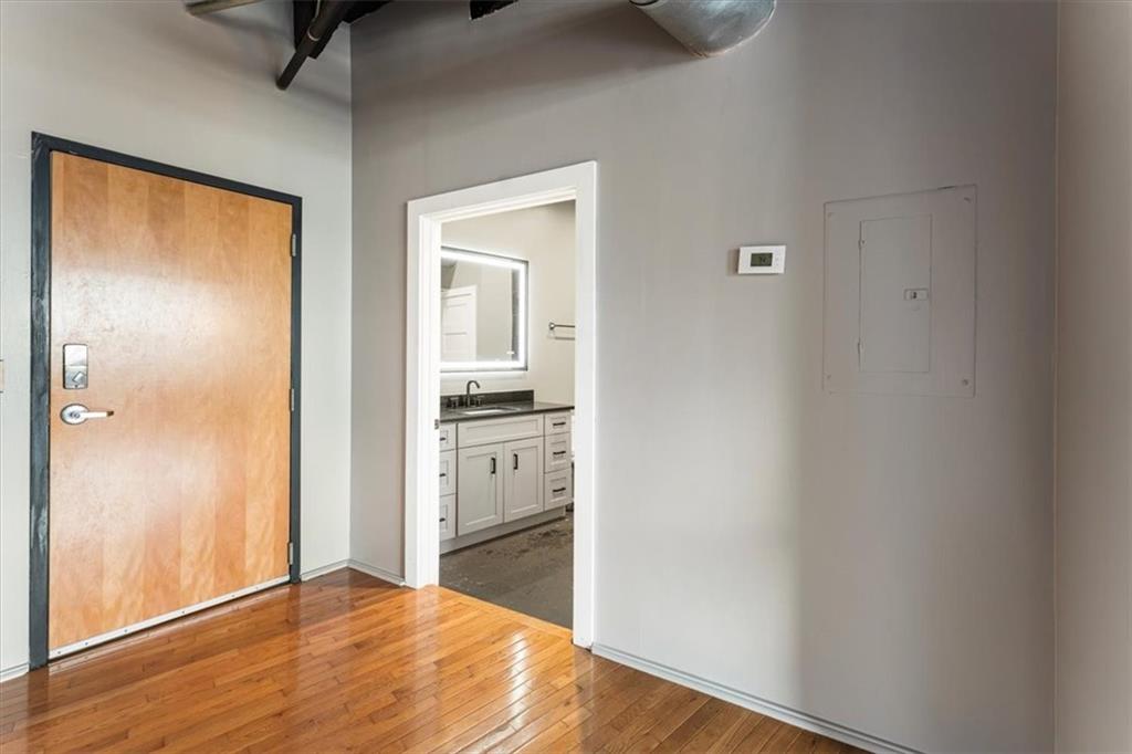 878 Peachtree Street NE 814