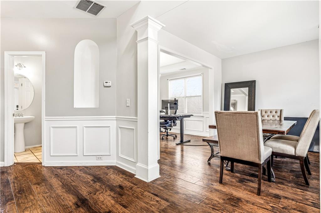 7317 Gossamer Street