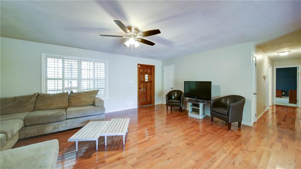 3149 Auraria Road