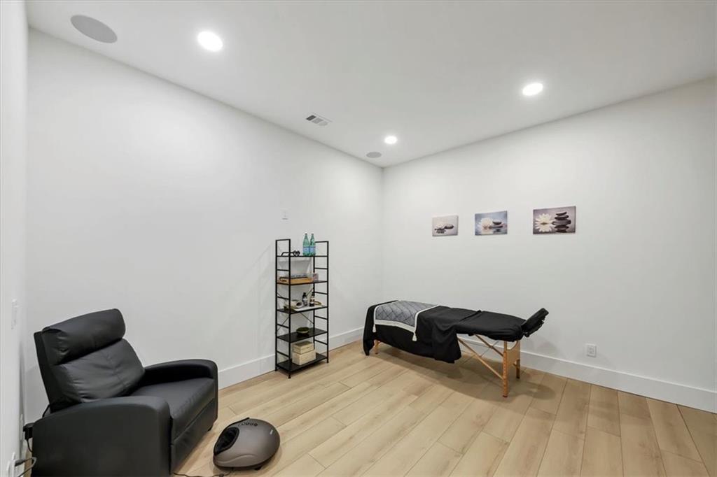 Echelon - Residential