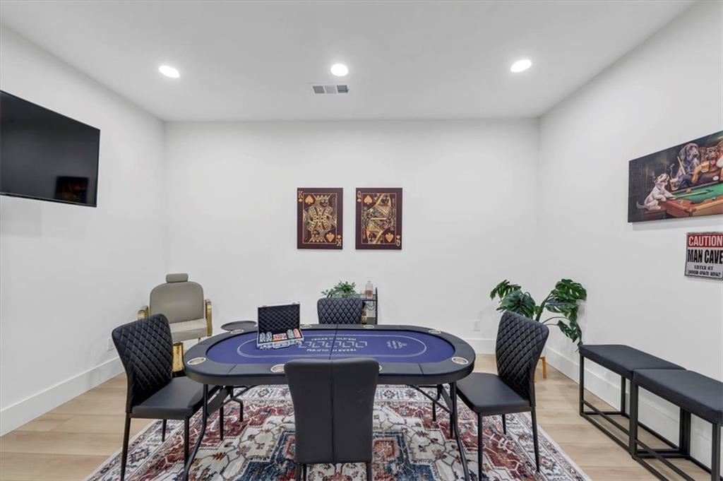 Echelon - Residential