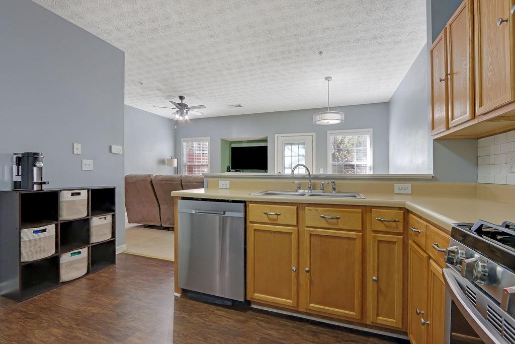 151 Creekwood Drive, Woodstock, Georgia image 13