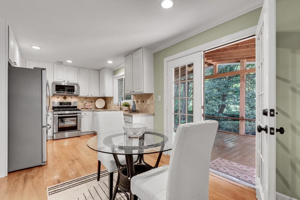 1410 Crescent Walk