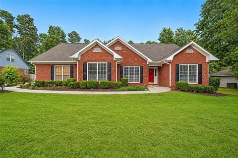 Homes For Sale - 3575 Garden Lakes Parkway<br/> Rome, GA 30165