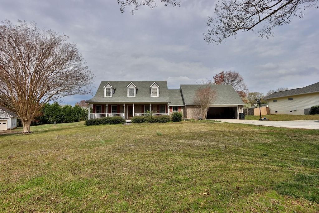 listing image 0