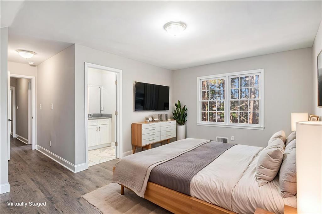 4521 S Roberts Drive