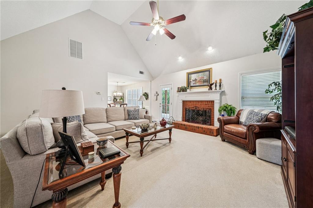 711 Forestglen Drive