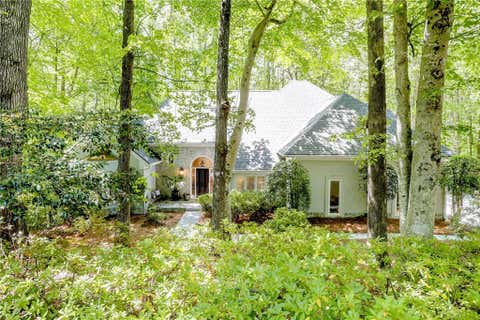 Homes For Sale - 5660 Errol Place<br/> Atlanta, GA 30327