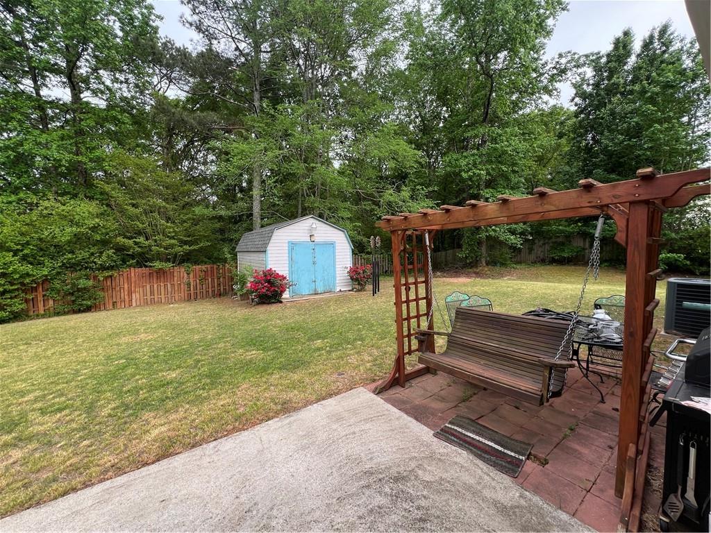 310 Creekside Trail, Covington, Georgia image 6
