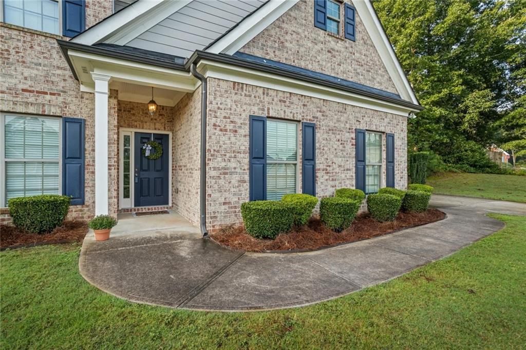 906 Maple Creek Court