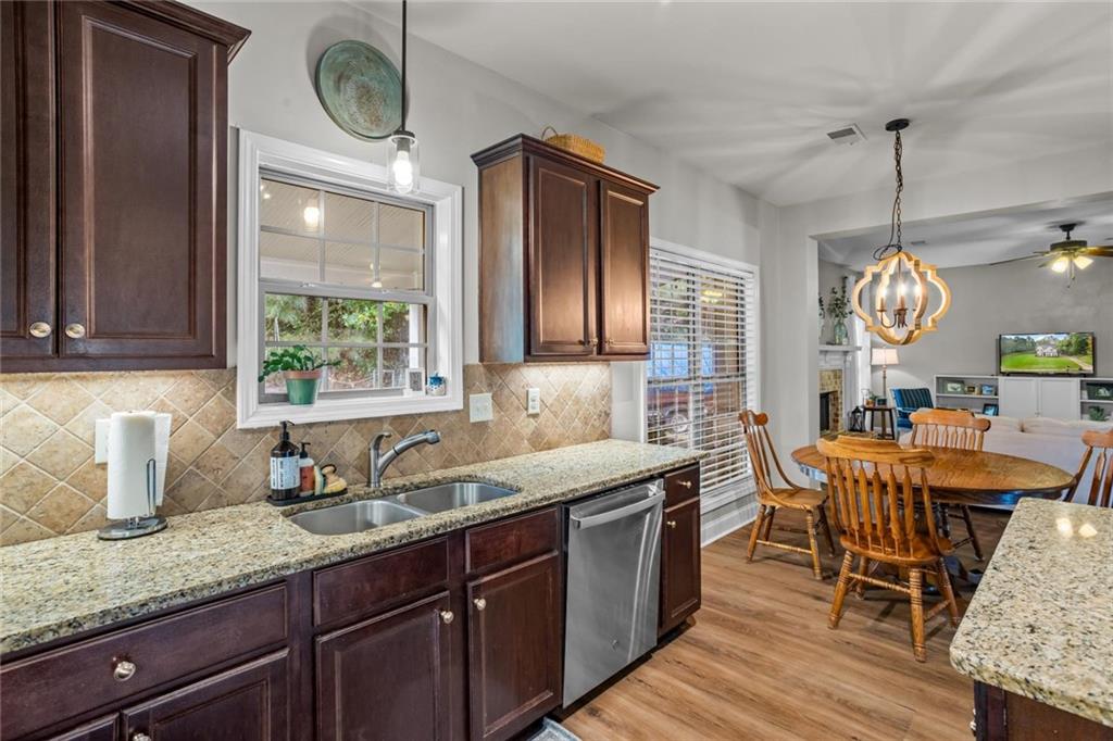 906 Maple Creek Court