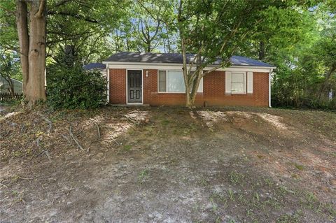 Homes For Sale - 2275 Old Spring Road<br/> Smyrna, GA 30080