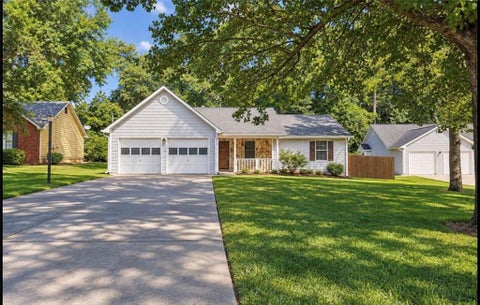 Homes For Sale - 10436 Tara Pointe Drive<br/> Jonesboro, GA 30238