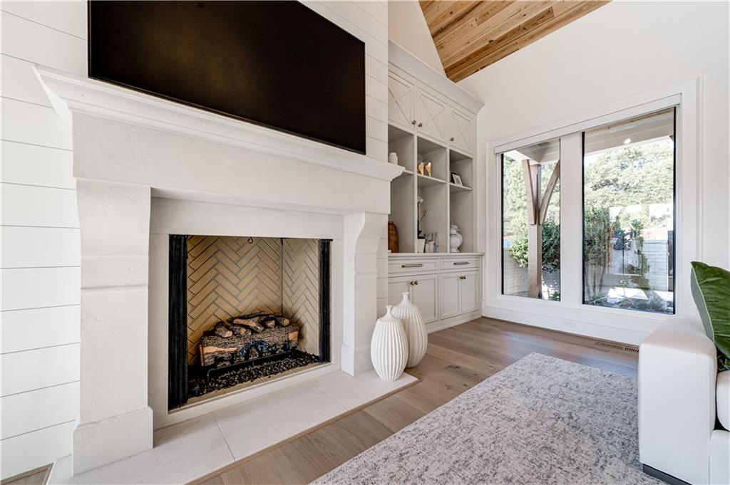 Arden on Lanier Waterside - Residential