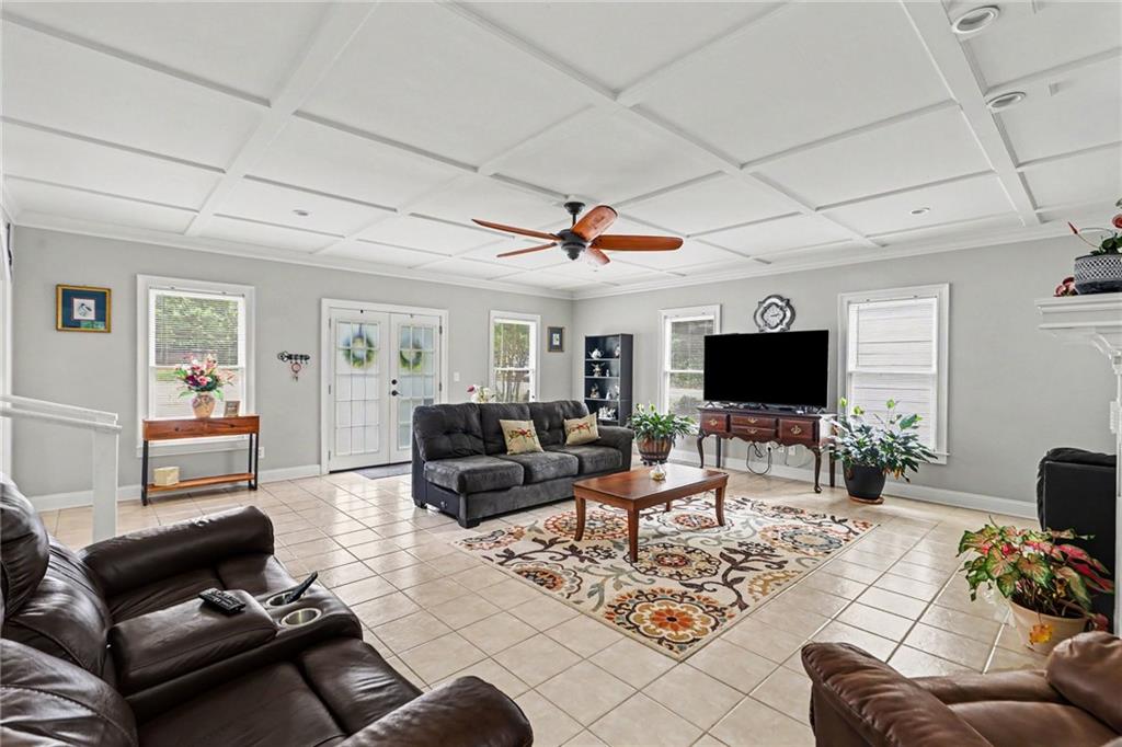 6 Bluebird Lane
