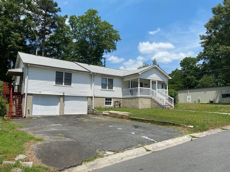 79 Ayers Avenue NE
