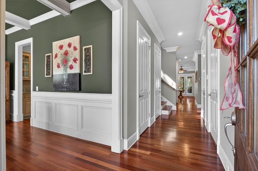 1812 Buckhead Valley Lane NE