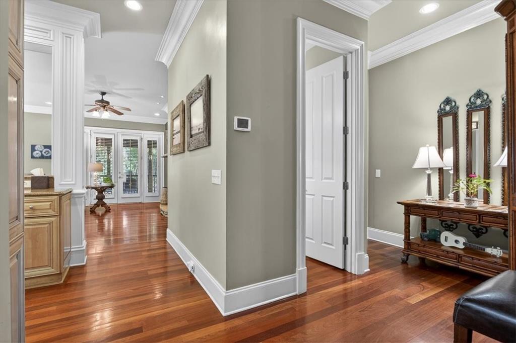 1812 Buckhead Valley Lane NE