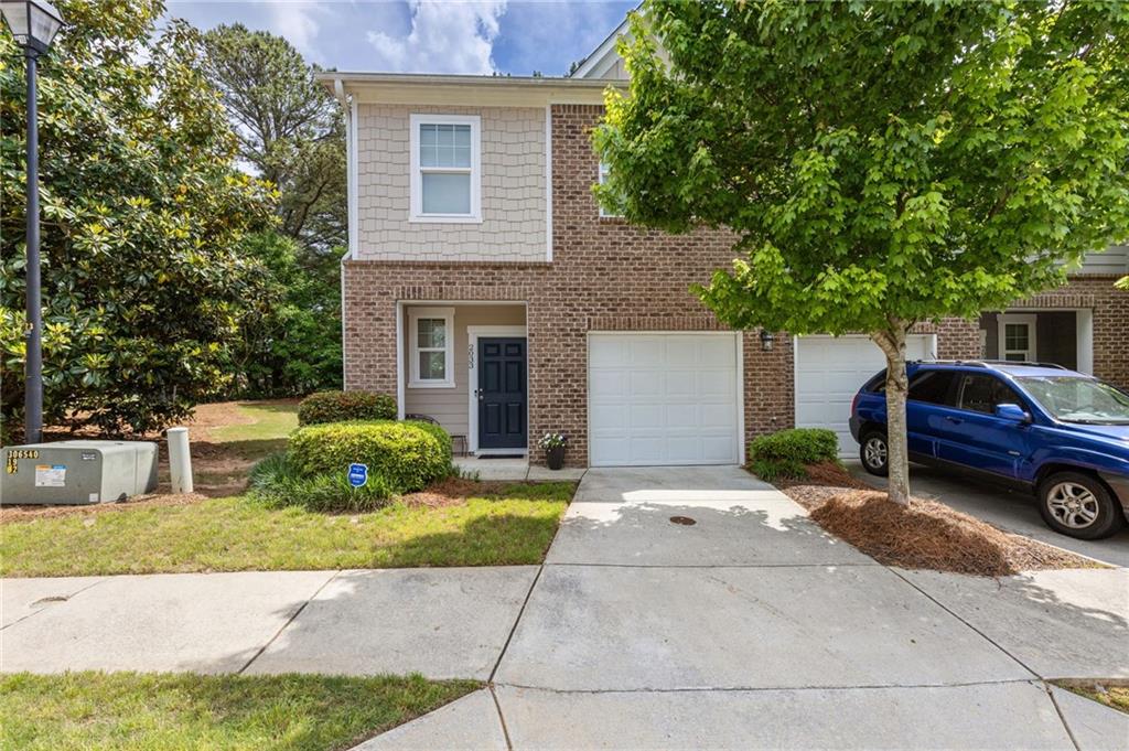 2033 Millstream Hollow, Conyers, Georgia image 1
