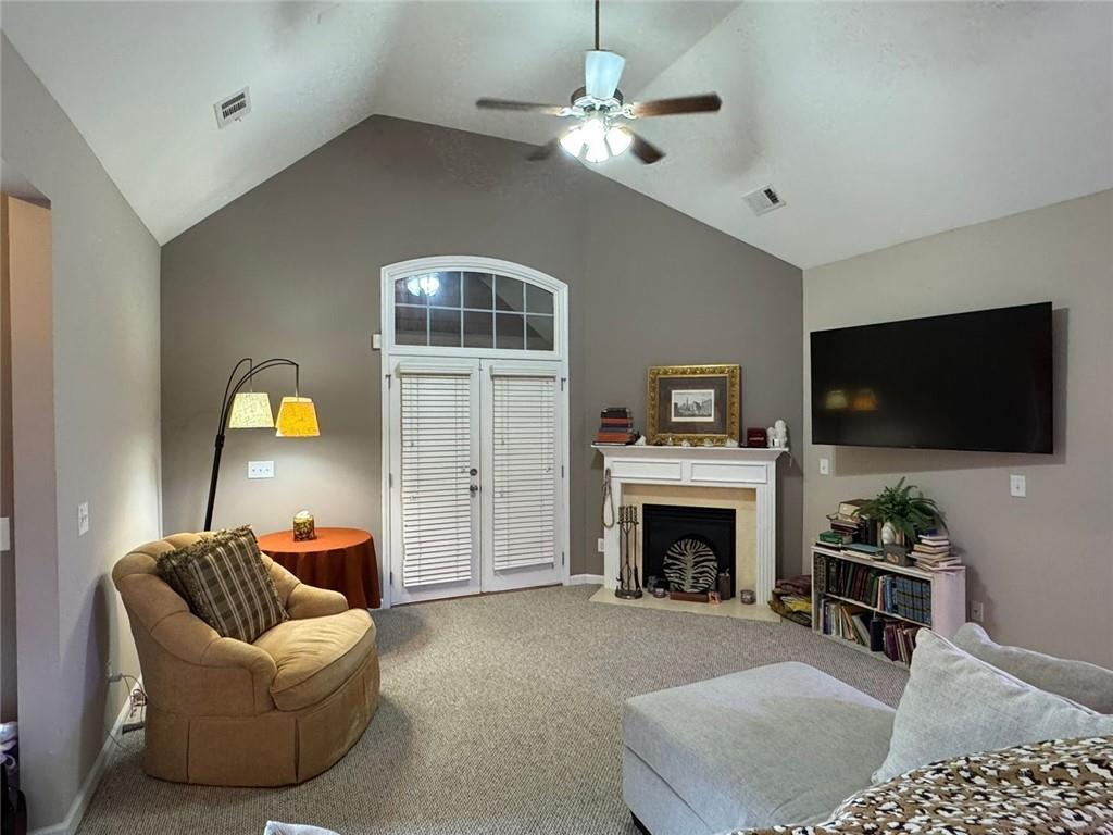 1604 Haven Circle