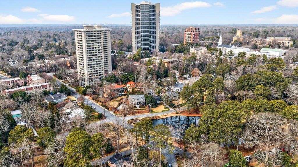 2575 Peachtree Road NE 7E