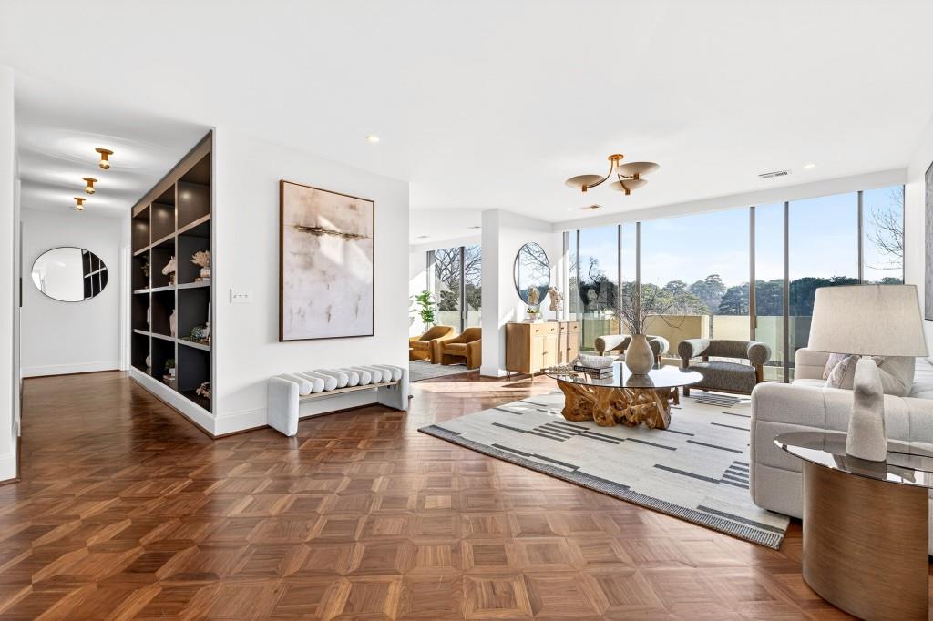 2575 Peachtree Road NE 7E