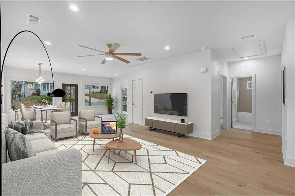 1566 Olympian Circle SW