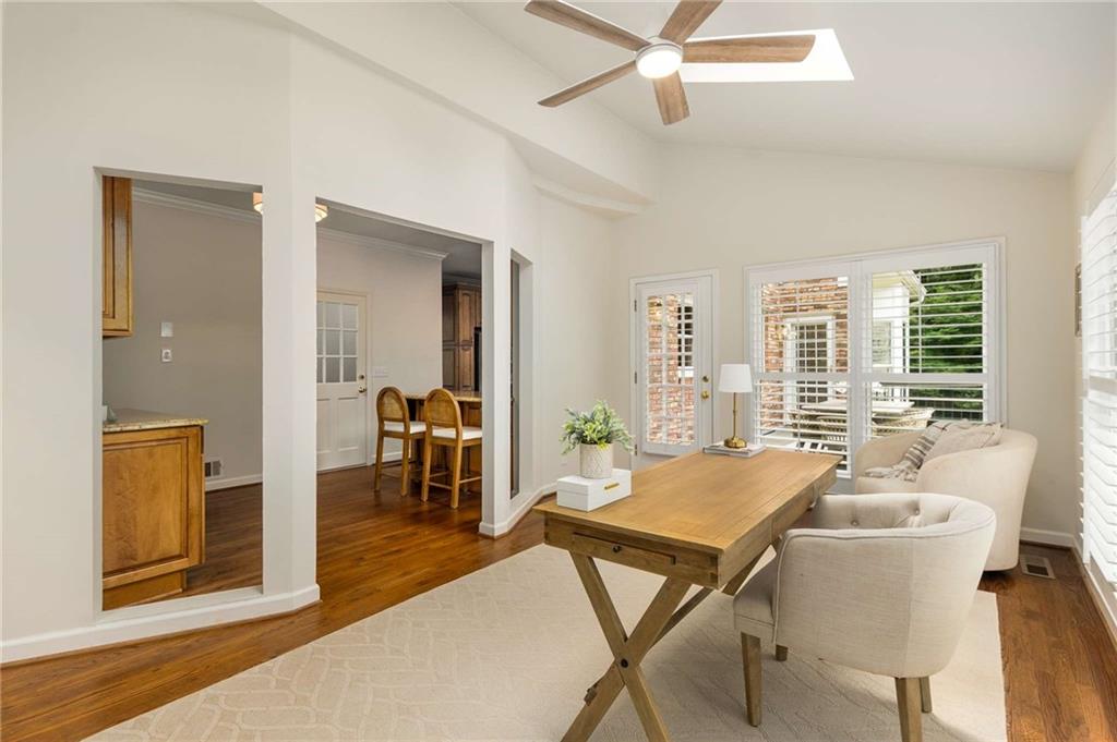 360 Spindle Court, Sandy Springs, Georgia image 18