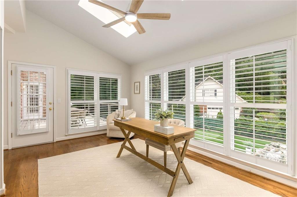 360 Spindle Court, Sandy Springs, Georgia image 19