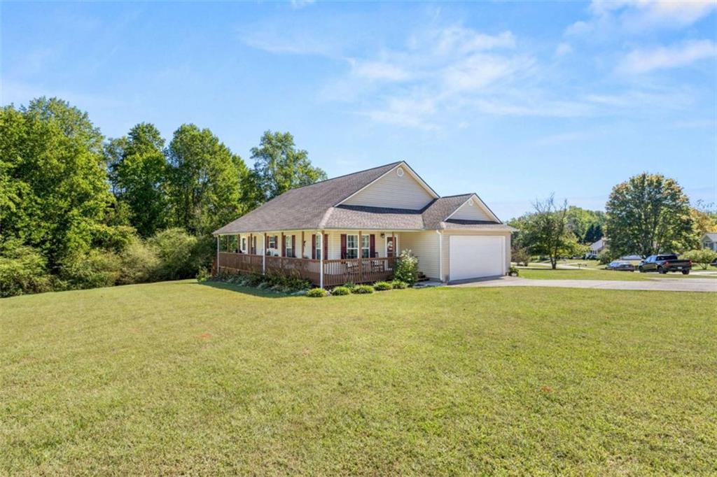 219 MALLARD POND CIRCLE