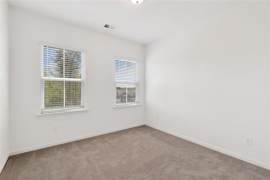 387 Danville Avenue, Suwanee, Georgia image 34