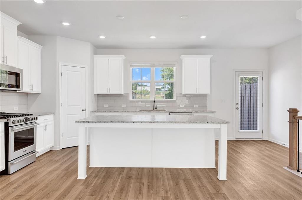 387 Danville Avenue, Suwanee, Georgia image 15
