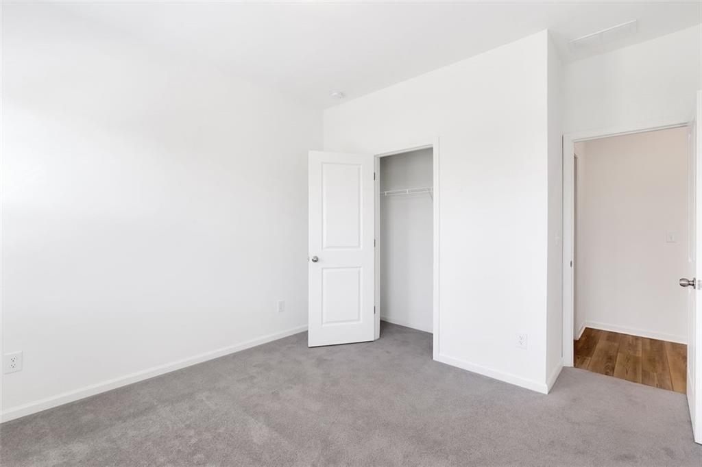 387 Danville Avenue, Suwanee, Georgia image 32
