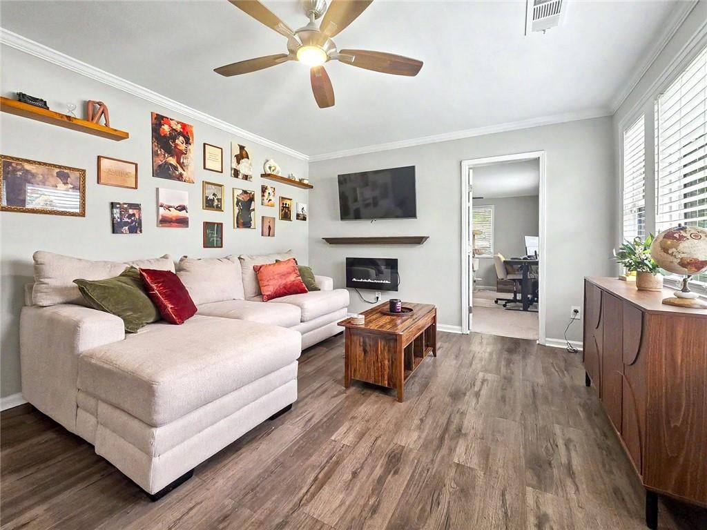 1530 Columbia Drive