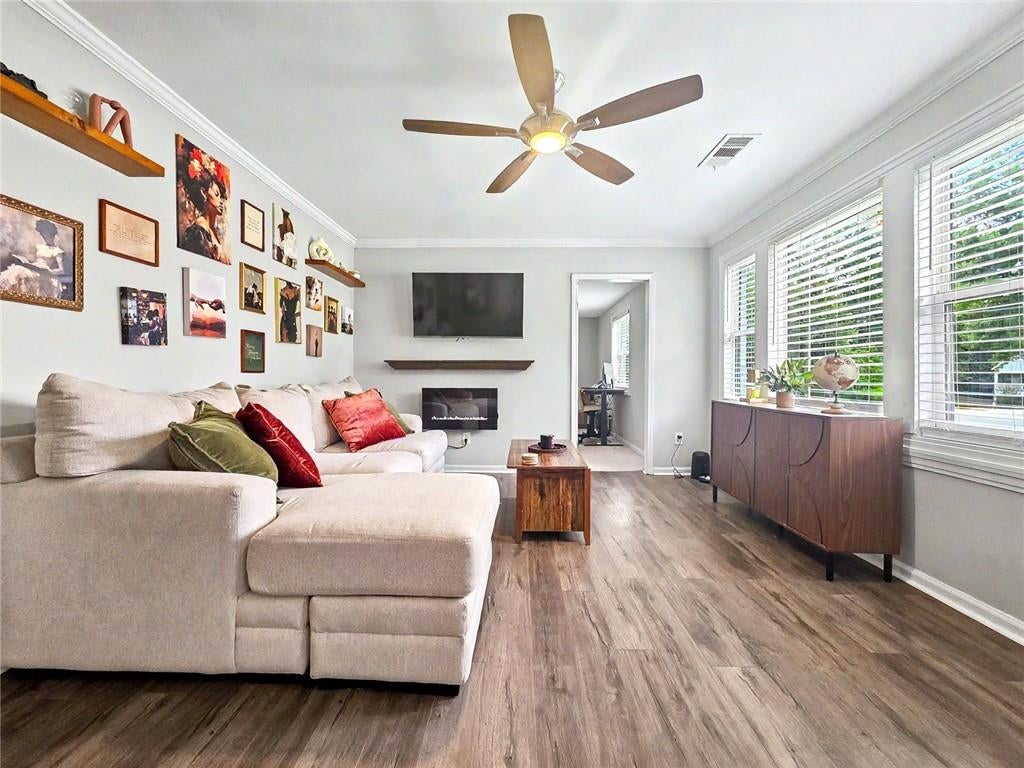 1530 Columbia Drive
