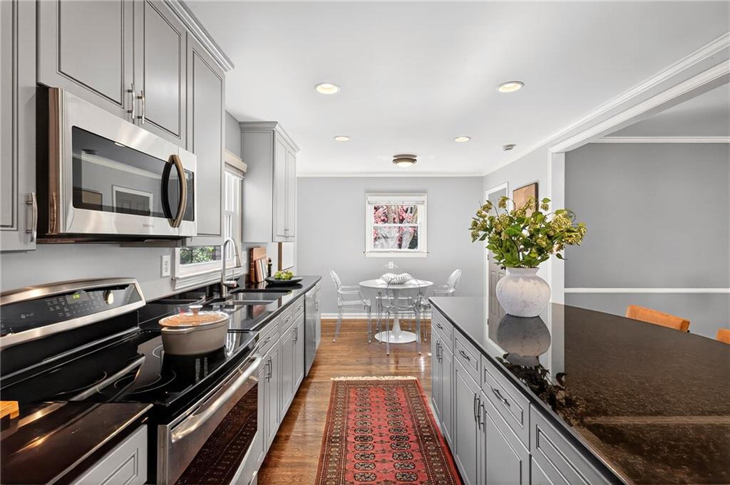 6590 Williamson Drive