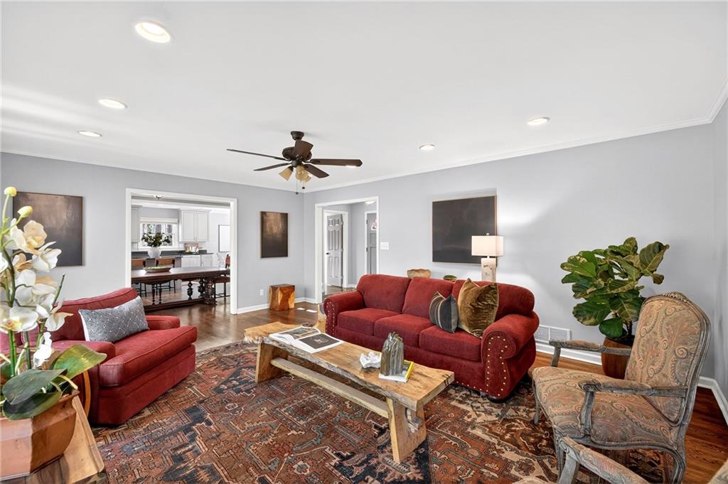 6590 Williamson Drive