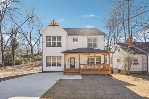 Photo of 1620 Derry Avenue SW, Atlanta, GA 30310 (MLS # 7682311)