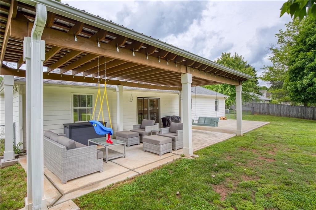 7925 Silversmith Drive, Cumming, Georgia image 30