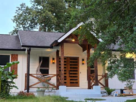 Homes For Sale - 2820 Lullwater Drive<br/> Gainesville, GA 30506